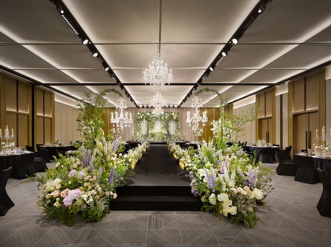 넓고 쾌적한 그랜드볼룸 웨딩